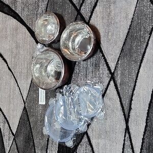 3-PIECE STAINLESS STEEL METALLIC RED NESTING BOWLS W/ LIDS NWOT